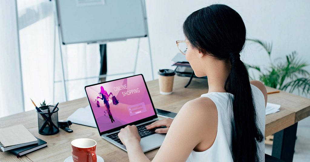 4 Awful Web Design Mistakes You're Making in 2022